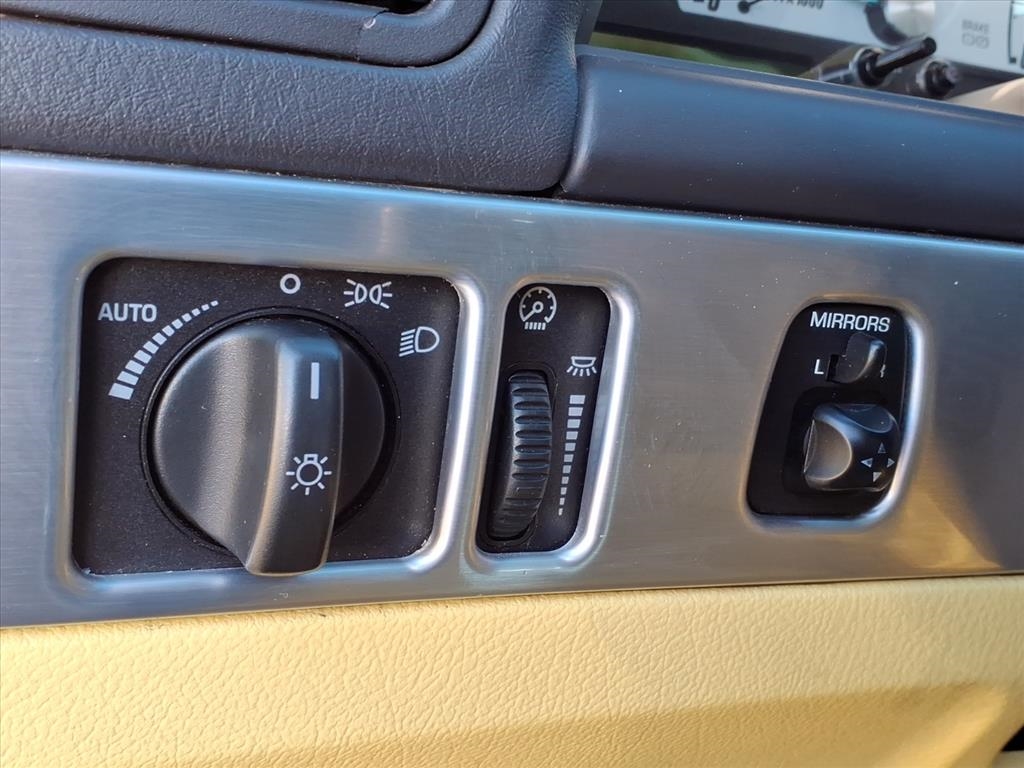 Ford Thunderbird 2dr Conv w/Hardtop Premium 2002