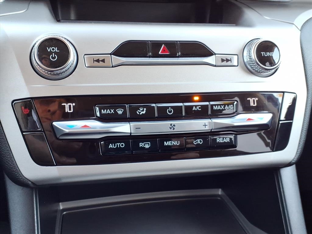 Ford Explorer XLT 4WD 2021