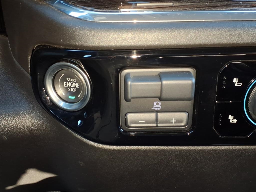 Chevrolet Silverado 1500 4WD Crew Cab 147" LT w/1LT 2025 Chevrolet Silverado 1500 4WD Crew Cab 147" LT w/1LT 2025