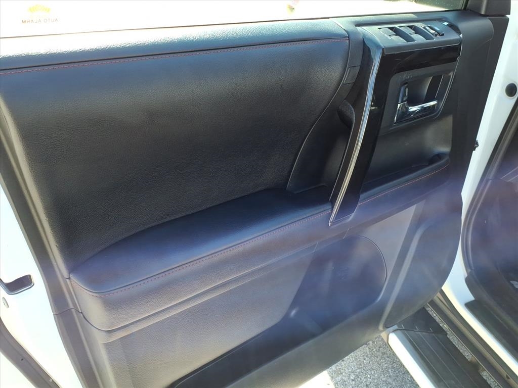 Toyota 4Runner TRD Off Road Premium 4WD (Natl) 2019