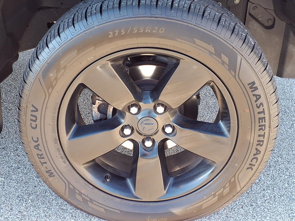 RAM 1500 Classic Warlock 4x4 Crew Cab 5'7" Box 2019 RAM 1500 Classic Warlock 4x4 Crew Cab 5'7" Box 2019