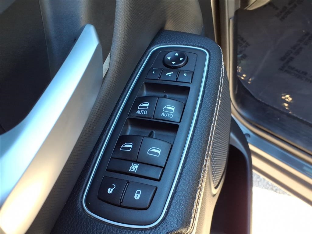 RAM 1500 Sport 4x4 Crew Cab 5'7" Box 2021 RAM 1500 Sport 4x4 Crew Cab 5'7" Box 2021