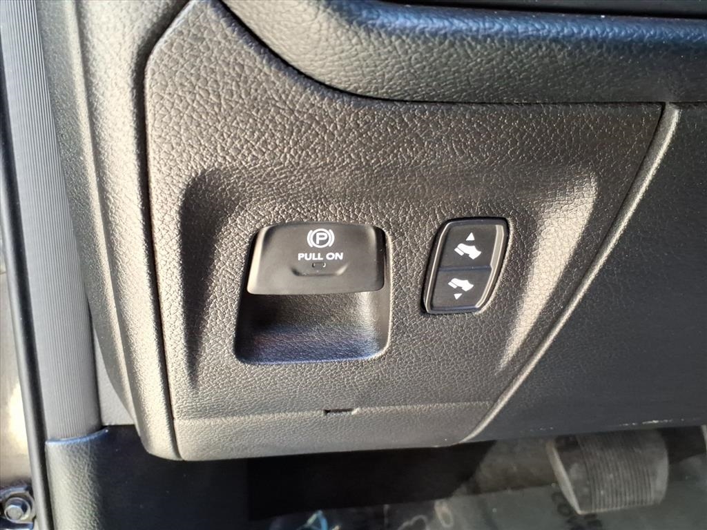 RAM 1500 Sport 4x4 Crew Cab 5'7" Box 2021 RAM 1500 Sport 4x4 Crew Cab 5'7" Box 2021