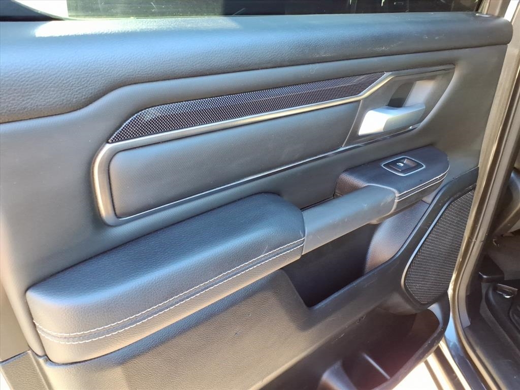 RAM 1500 Sport 4x4 Crew Cab 5'7" Box 2021 RAM 1500 Sport 4x4 Crew Cab 5'7" Box 2021