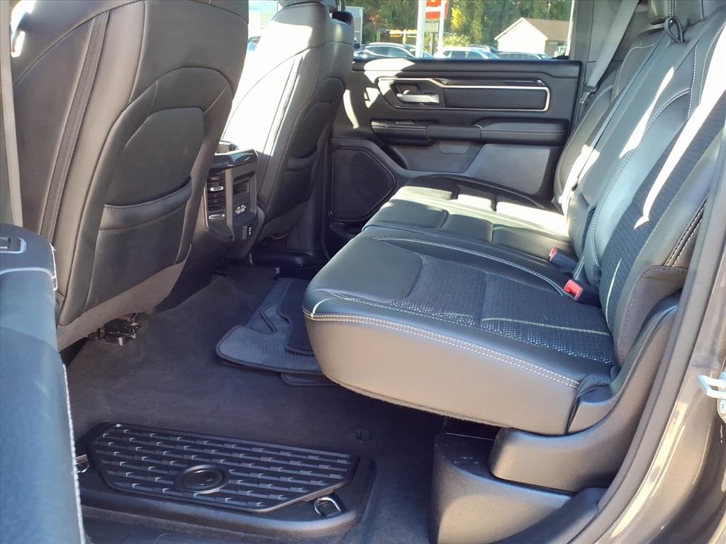 RAM 1500 Sport 4x4 Crew Cab 5'7" Box 2021 RAM 1500 Sport 4x4 Crew Cab 5'7" Box 2021