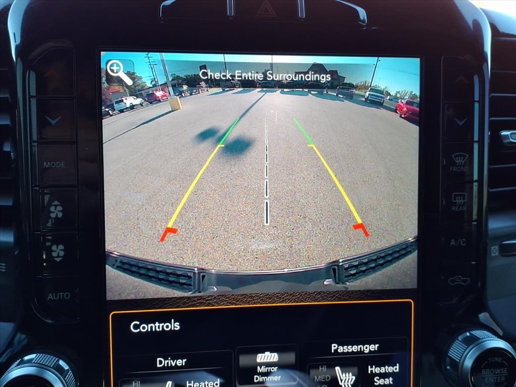 RAM 1500 Sport 4x4 Crew Cab 5'7" Box 2021 RAM 1500 Sport 4x4 Crew Cab 5'7" Box 2021