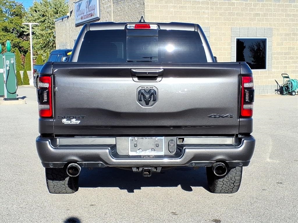 RAM 1500 Sport 4x4 Crew Cab 5'7" Box 2021 RAM 1500 Sport 4x4 Crew Cab 5'7" Box 2021