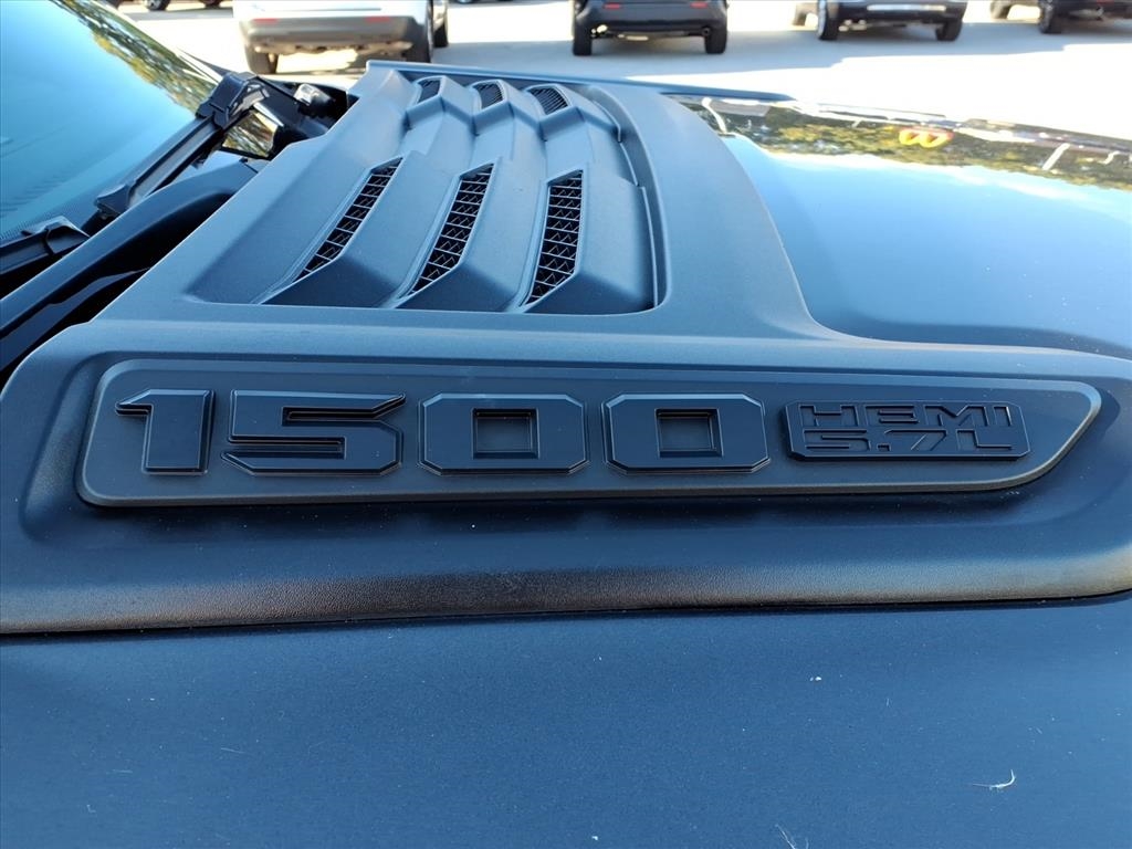 RAM 1500 Sport 4x4 Crew Cab 5'7" Box 2021 RAM 1500 Sport 4x4 Crew Cab 5'7" Box 2021