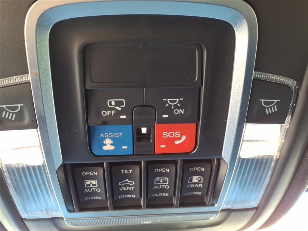 RAM 1500 Sport 4x4 Crew Cab 5'7" Box 2021 RAM 1500 Sport 4x4 Crew Cab 5'7" Box 2021