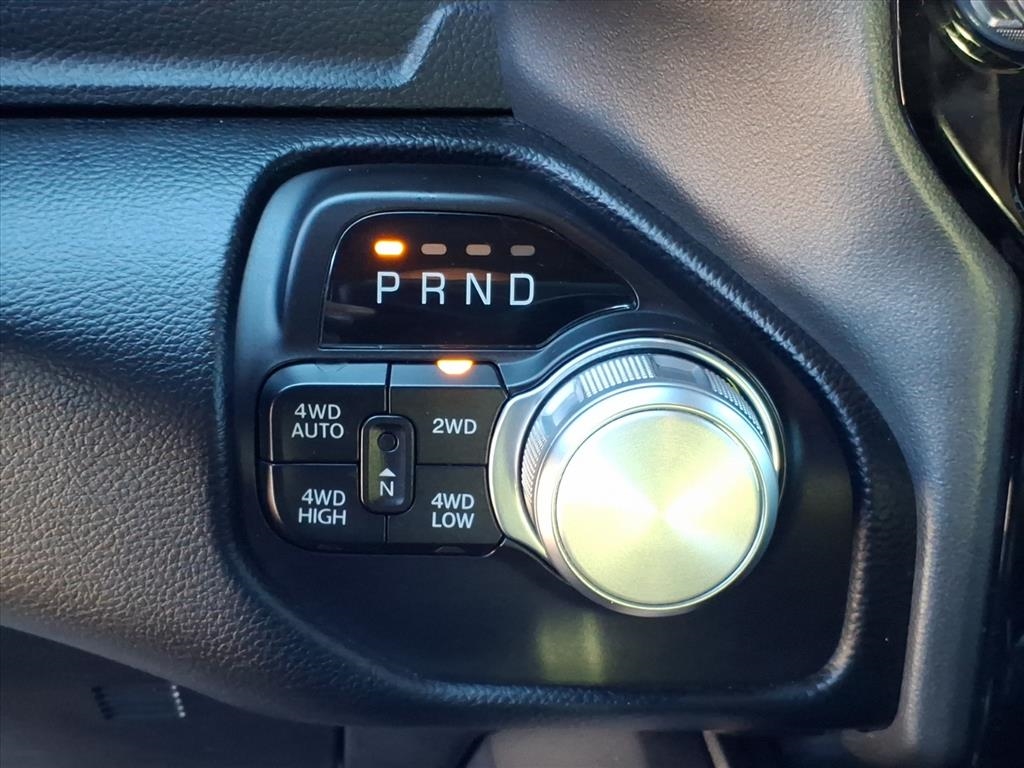 RAM 1500 Sport 4x4 Crew Cab 5'7" Box 2021 RAM 1500 Sport 4x4 Crew Cab 5'7" Box 2021