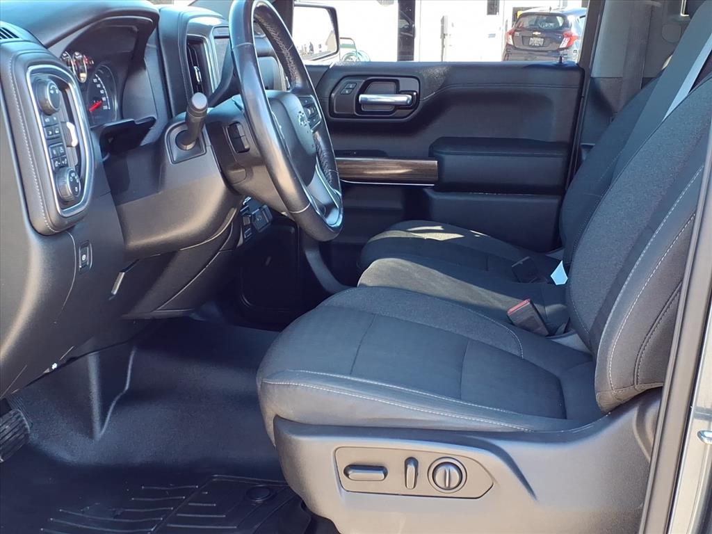 Chevrolet Silverado 1500 4WD Crew Cab 147" RST 2019 Chevrolet Silverado 1500 4WD Crew Cab 147" RST 2019