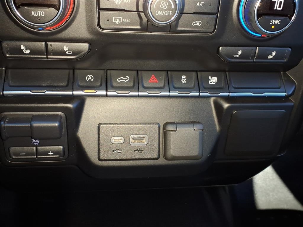 Chevrolet Silverado 1500 4WD Crew Cab 147" RST 2019