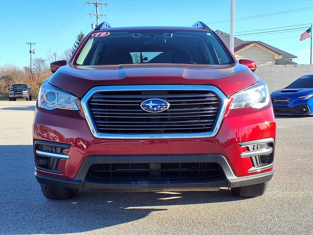2019 Subaru Ascent Premium photo 2