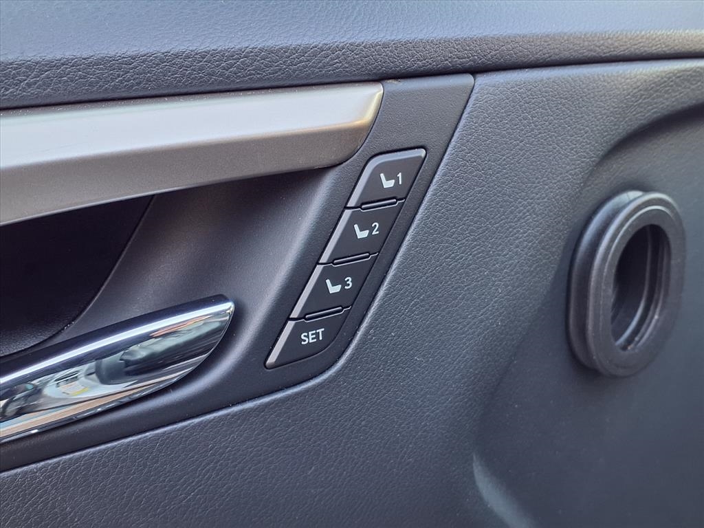 Lexus RX RX 350L Luxury AWD 2019