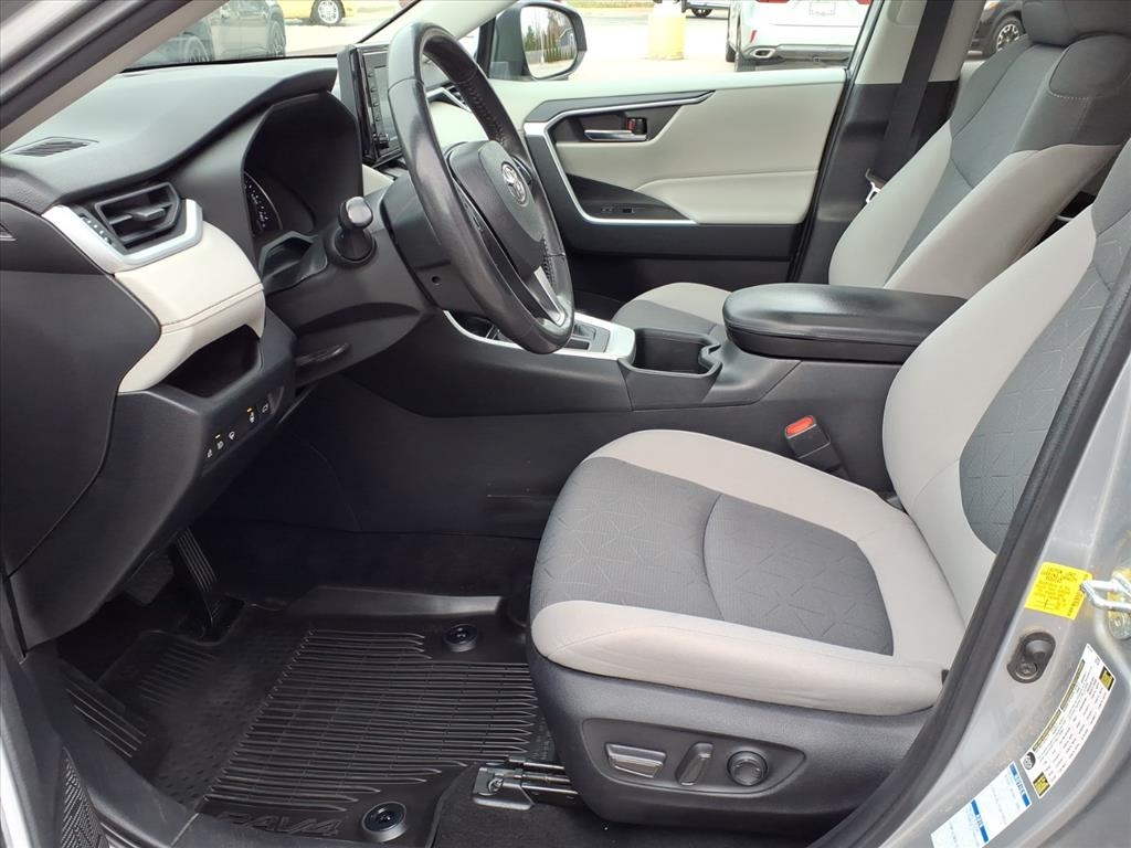 Toyota RAV4 XLE AWD (Natl) 2022