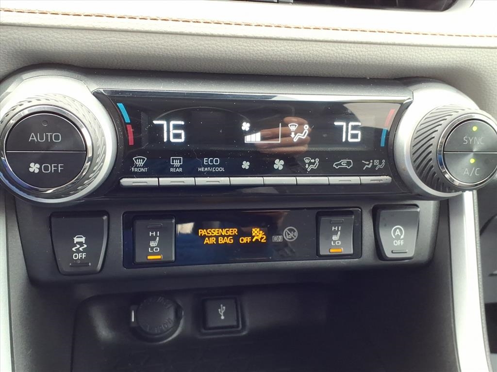 Toyota RAV4 XLE AWD (Natl) 2022