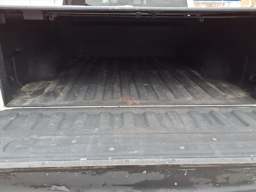 RAM 1500 4WD Crew Cab 140.5" Sport 2017