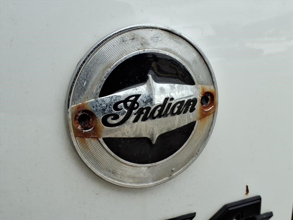 RAM 1500 4WD Crew Cab 140.5" Sport 2017