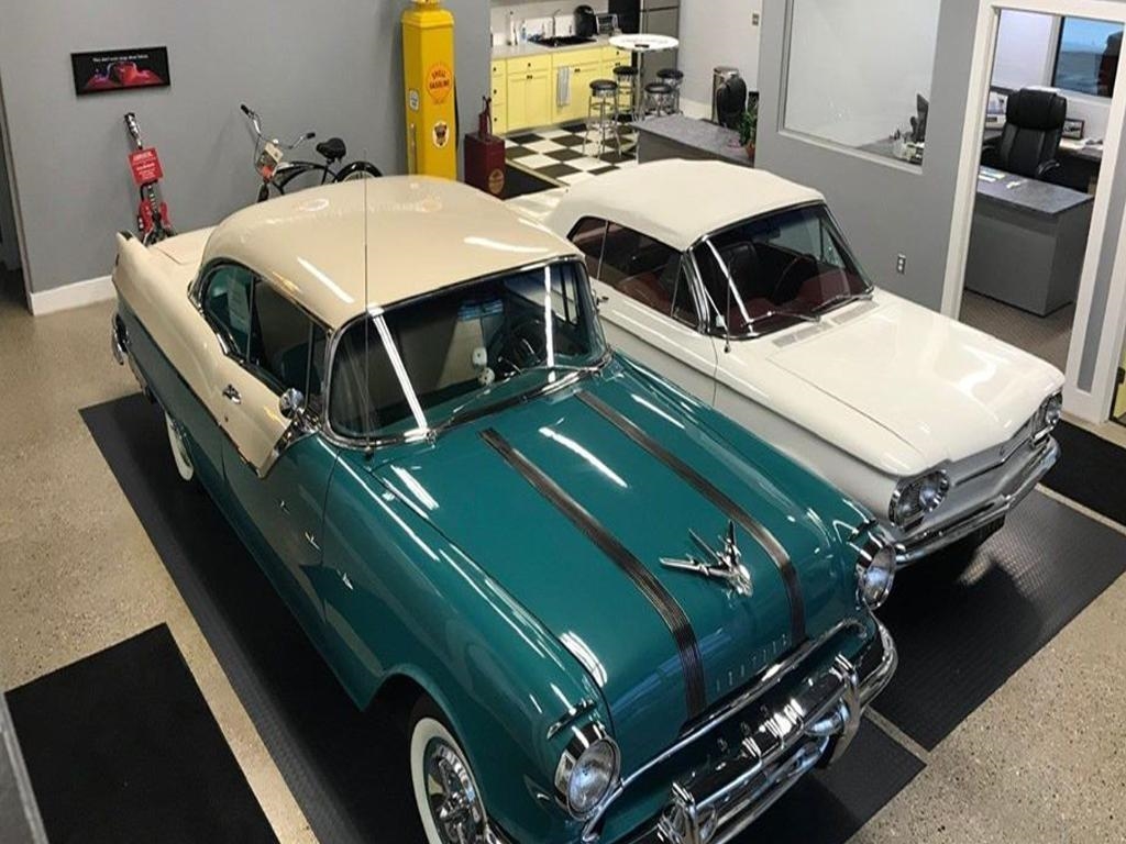 RAM 1500 4WD Crew Cab 140.5" Sport 2016