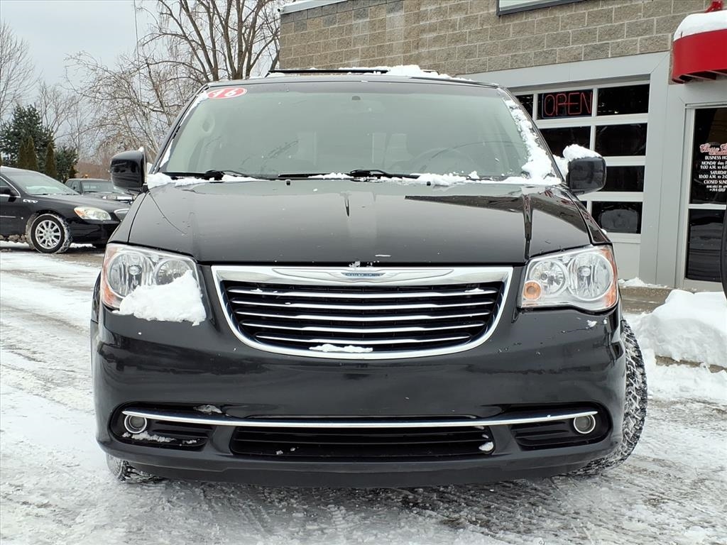 Chrysler Town & Country 4dr Wgn Touring 2016