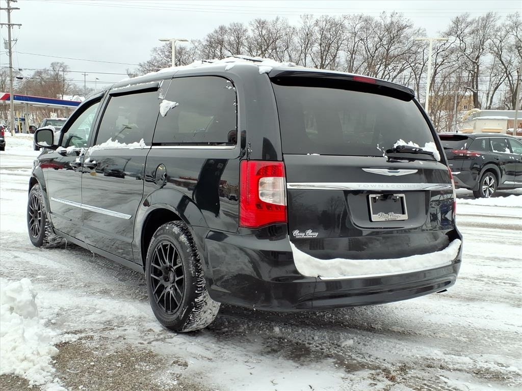 Chrysler Town & Country 4dr Wgn Touring 2016