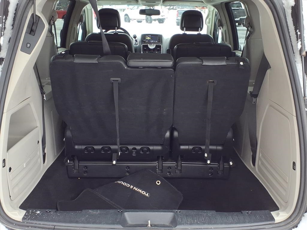 Chrysler Town & Country 4dr Wgn Touring 2016