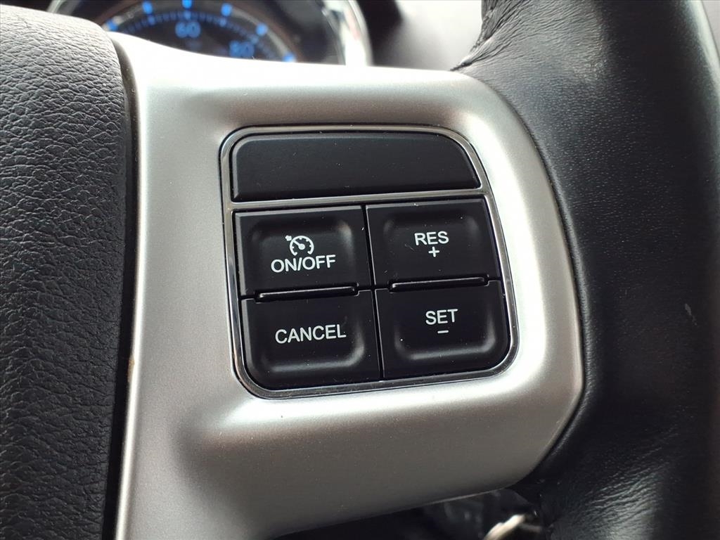 Chrysler Town & Country 4dr Wgn Touring 2016