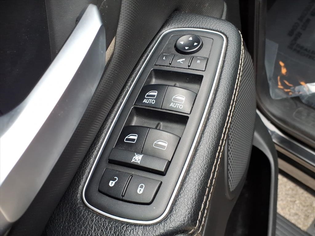 RAM 1500 Sport 4x4 Crew Cab 6'4" Box 2019