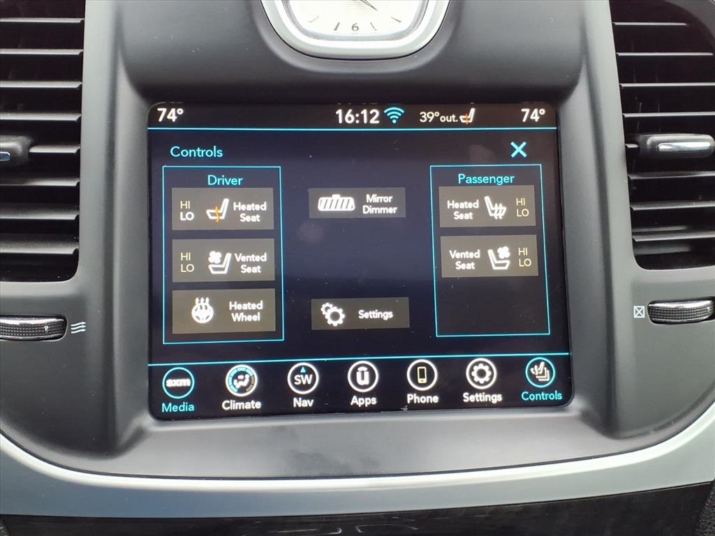 Chrysler 300 300 Touring L AWD 2023