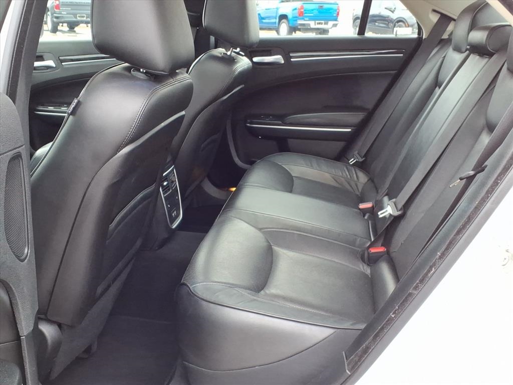 Chrysler 300 300 Touring L AWD 2023