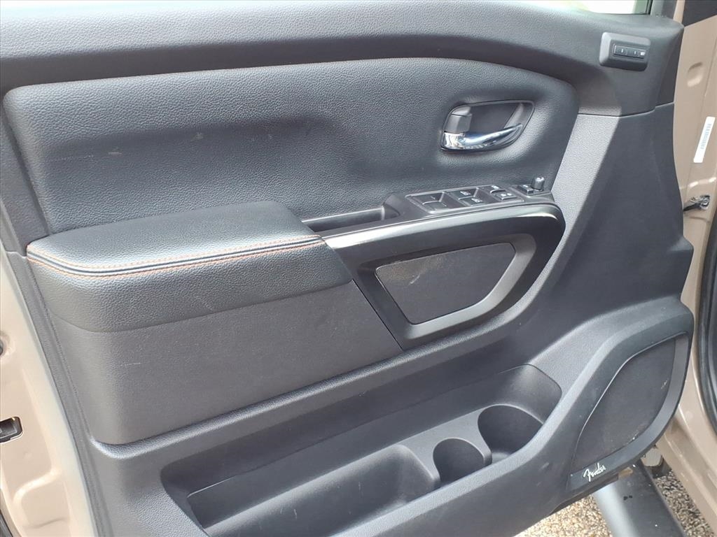 Nissan Titan 4x4 Crew Cab Platinum Reserve 2021