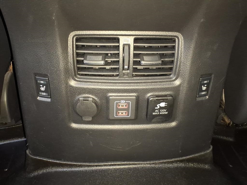 Nissan Titan 4x4 Crew Cab Platinum Reserve 2021