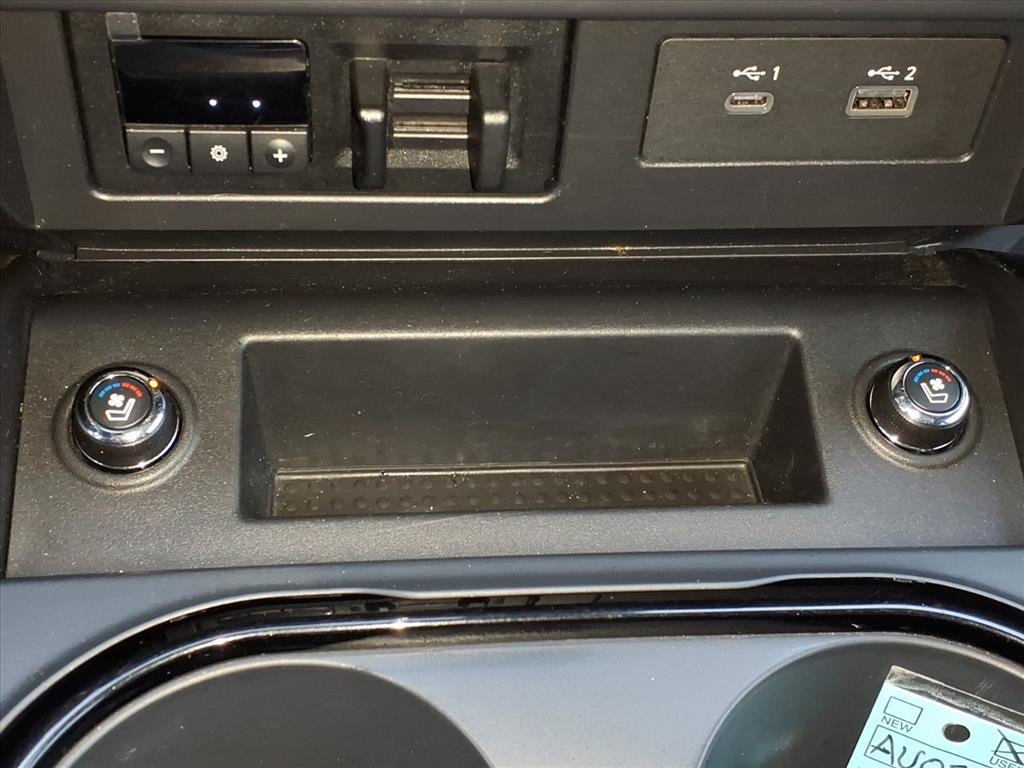 Nissan Titan 4x4 Crew Cab Platinum Reserve 2021