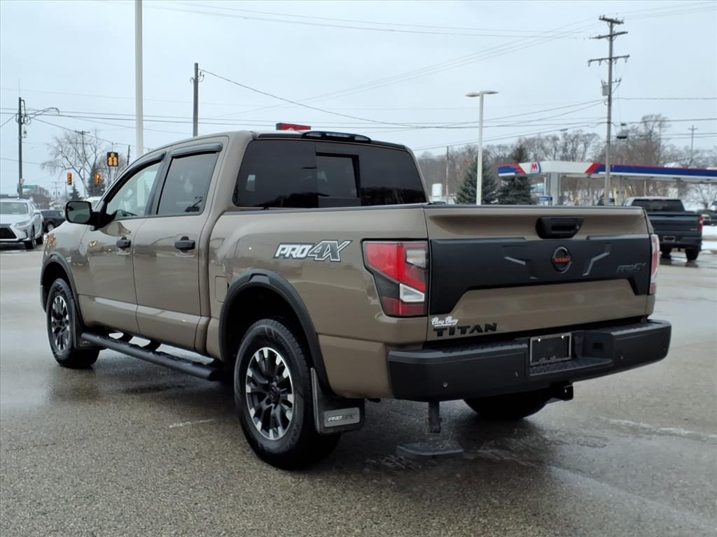 Nissan Titan 4x4 Crew Cab Platinum Reserve 2021