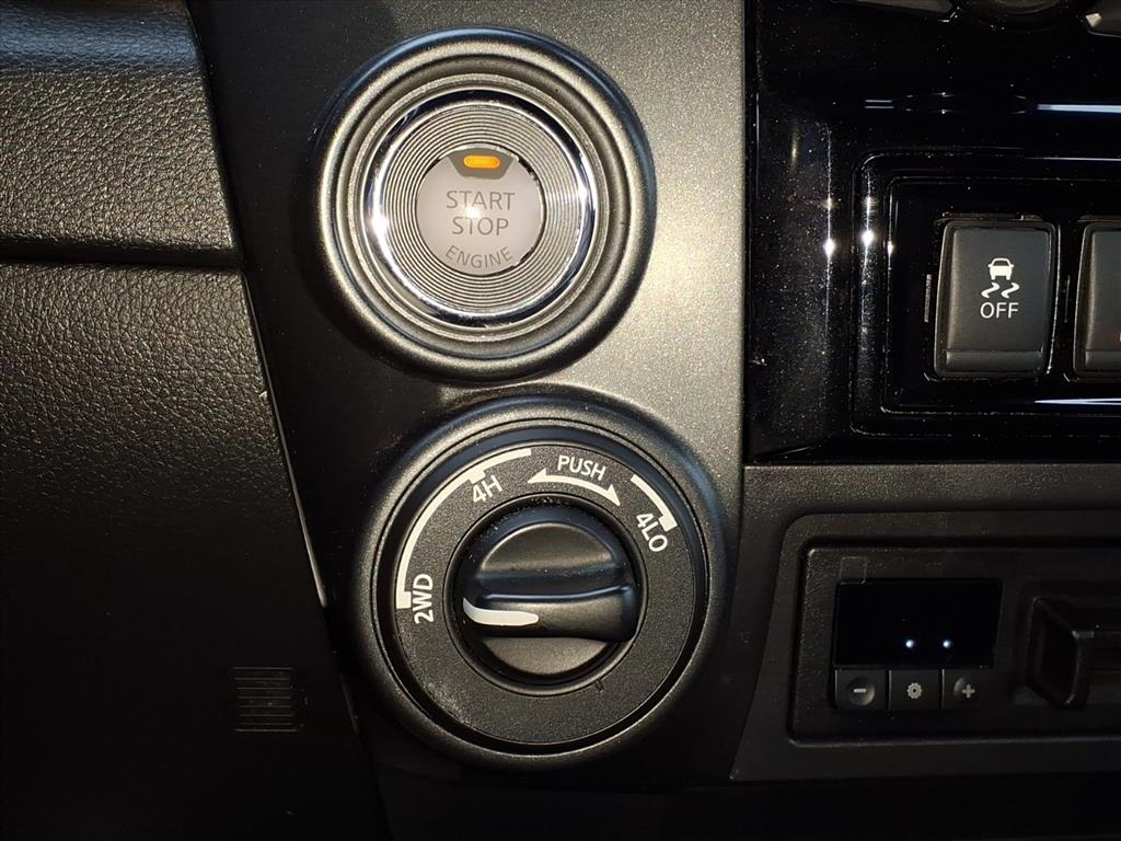 Nissan Titan 4x4 Crew Cab Platinum Reserve 2021