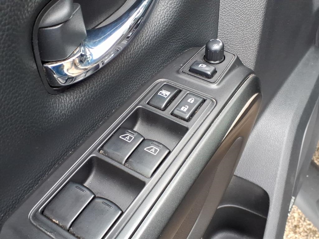 Nissan Titan 4x4 Crew Cab Platinum Reserve 2021