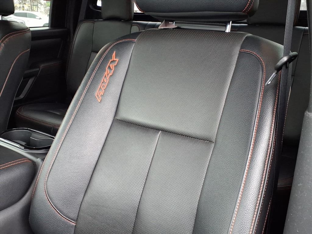 Nissan Titan 4x4 Crew Cab Platinum Reserve 2021