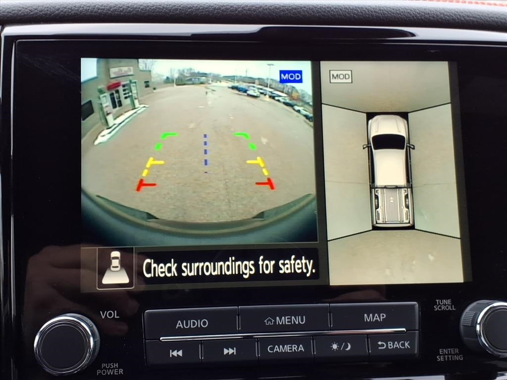 Nissan Titan 4x4 Crew Cab Platinum Reserve 2021