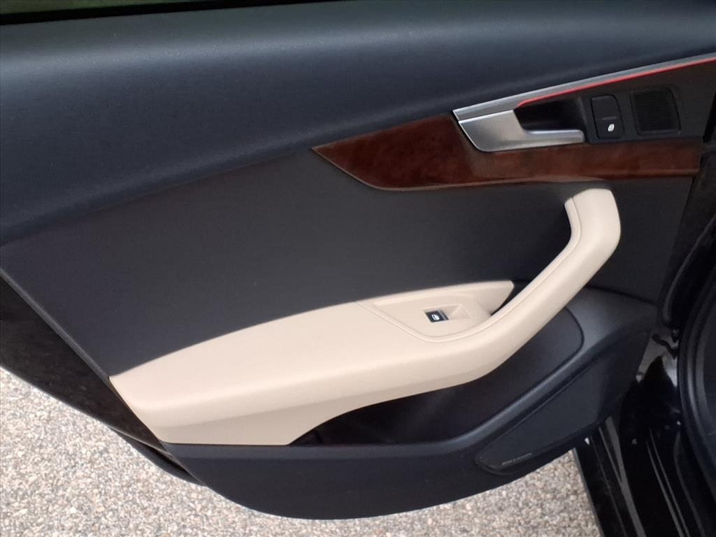 Audi A4 2.0 TFSI Auto Prestige quattro AWD 2017