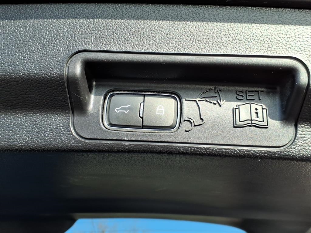 Ford Explorer XLT 4WD 2021