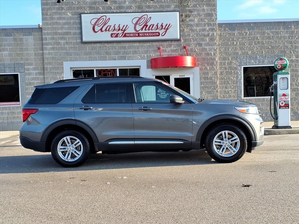 Ford Explorer XLT 4WD 2021