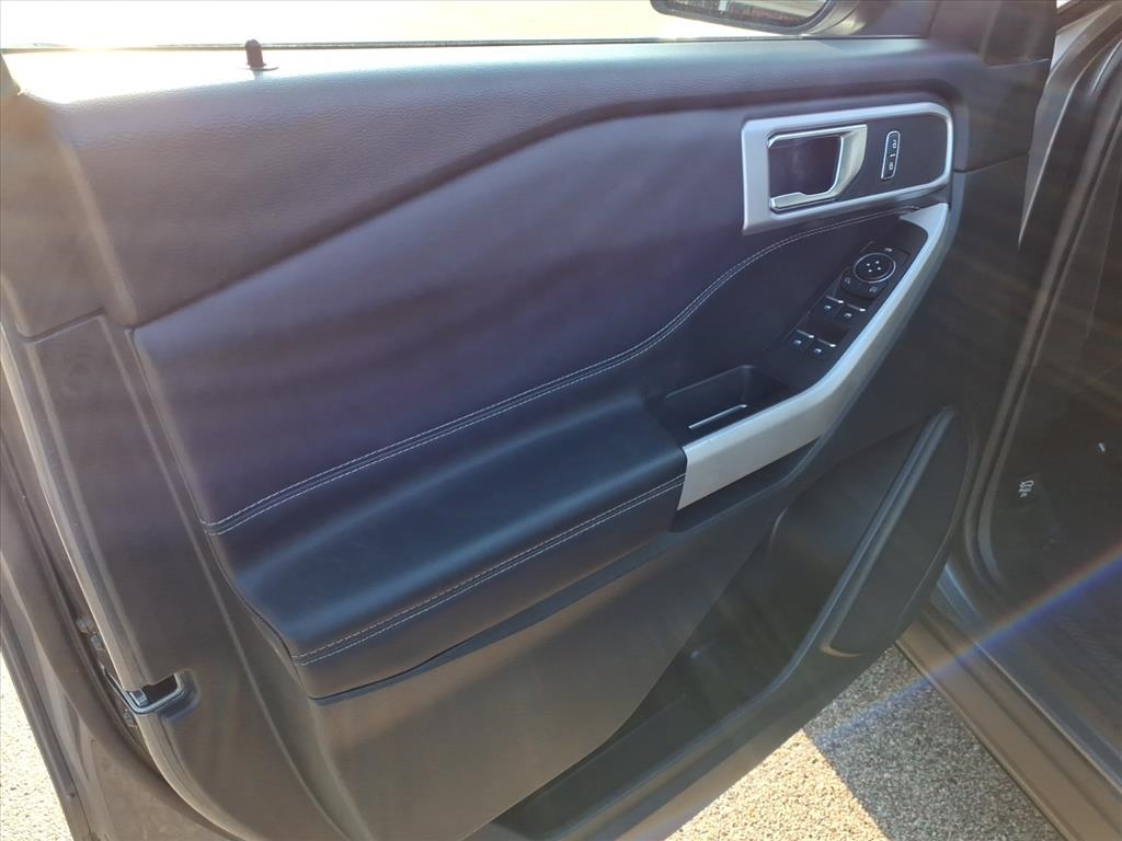 Ford Explorer XLT 4WD 2021