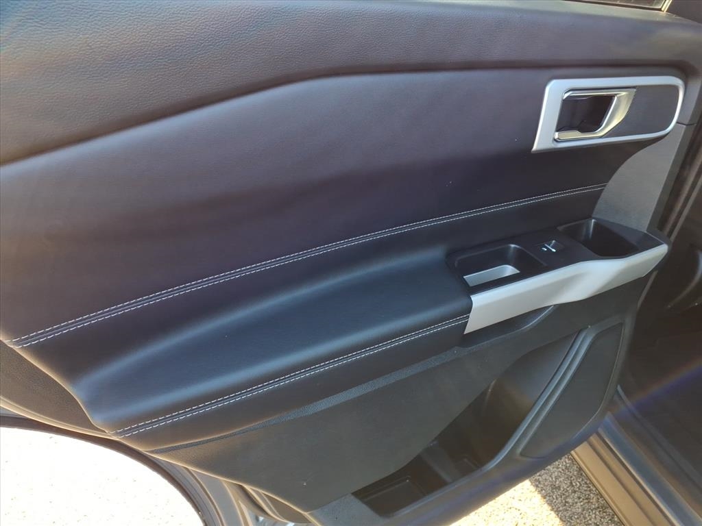 Ford Explorer XLT 4WD 2021