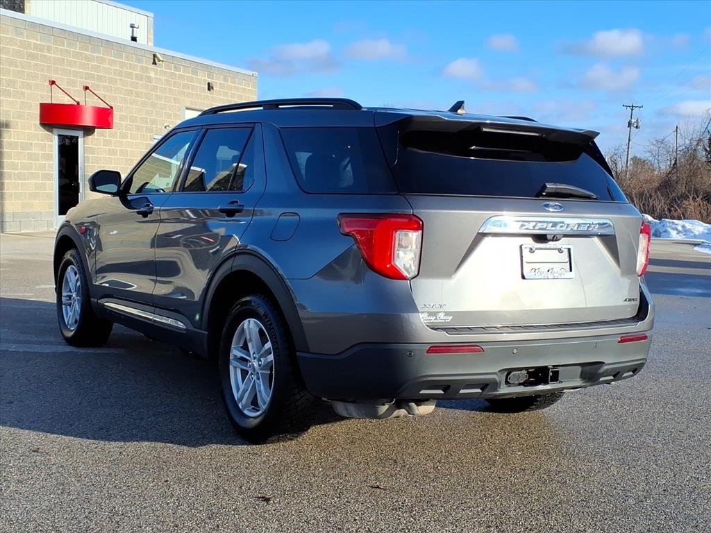 Ford Explorer XLT 4WD 2021