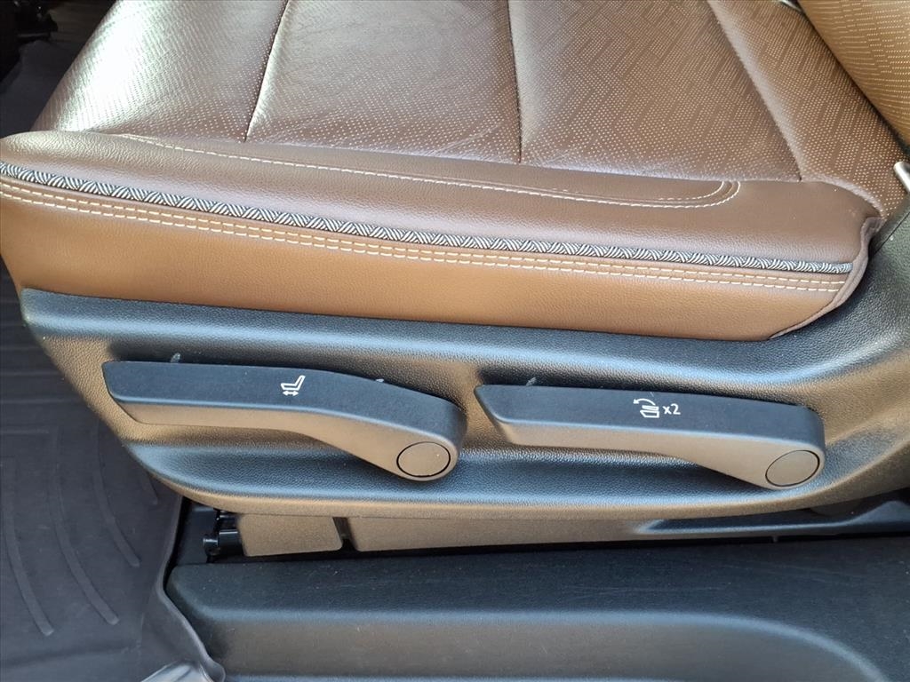 Chevrolet Suburban 4WD 4dr High Country 2021