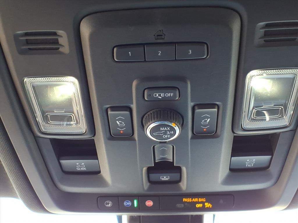 Chevrolet Suburban 4WD 4dr High Country 2021