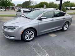2017 Chrysler 200 