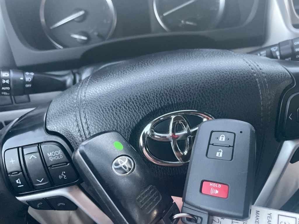 Toyota Highlander Limited 2019