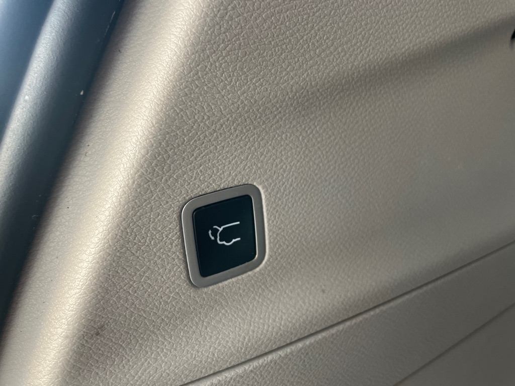 2020 Chrysler Pacifica Touring L photo 13