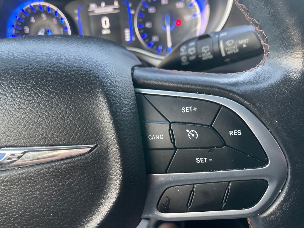 2020 Chrysler Pacifica Touring L photo 19